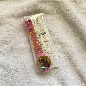 🐳 Disney Frozen Elsa & Anna pink digital watch from Japan